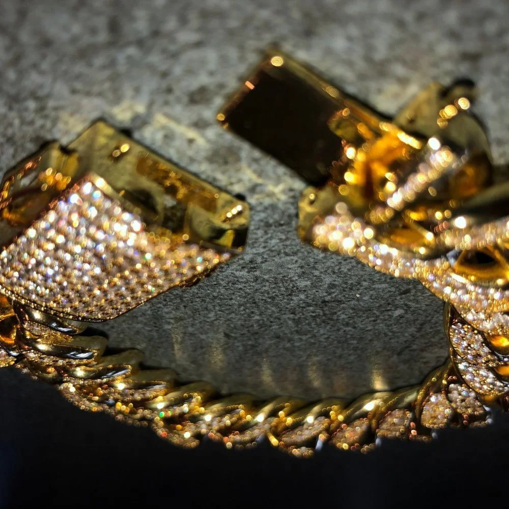 14K GOLD BRACELET! HEAVY!